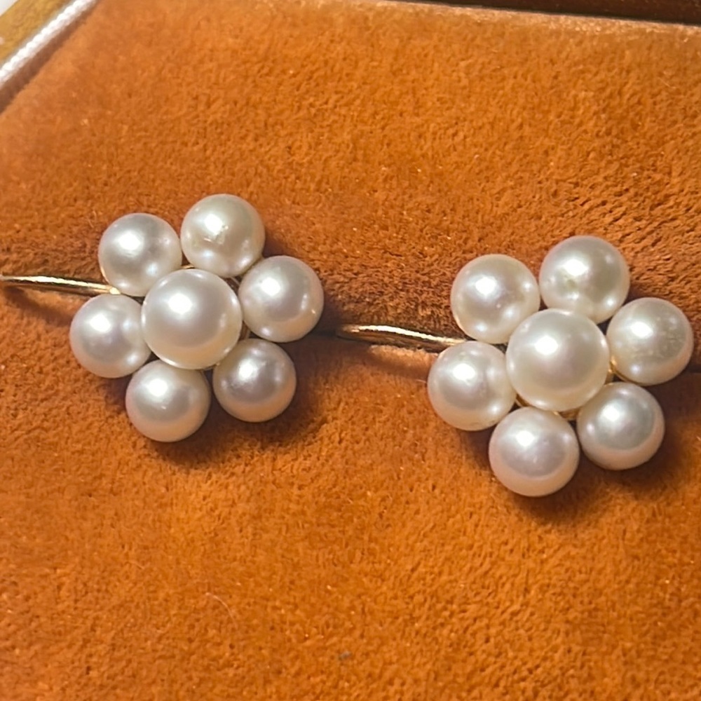 14K Genuine Pearls Earrings
